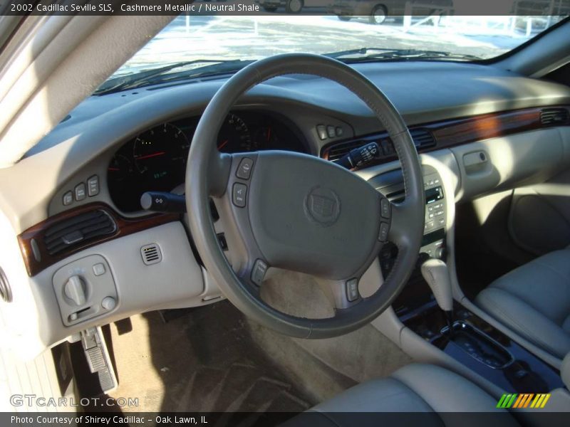 Cashmere Metallic / Neutral Shale 2002 Cadillac Seville SLS