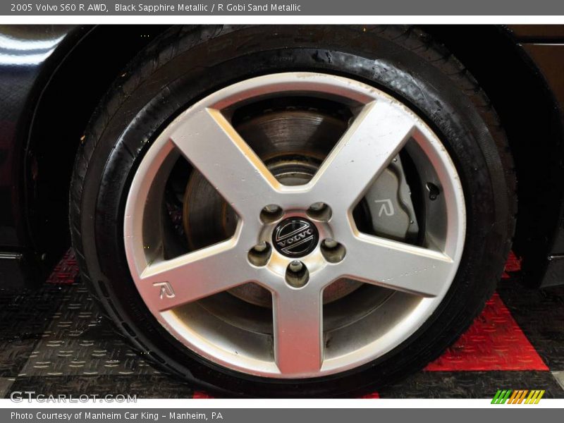 Black Sapphire Metallic / R Gobi Sand Metallic 2005 Volvo S60 R AWD