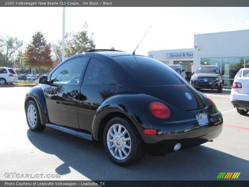 Uni Black / Black 2005 Volkswagen New Beetle GLS Coupe