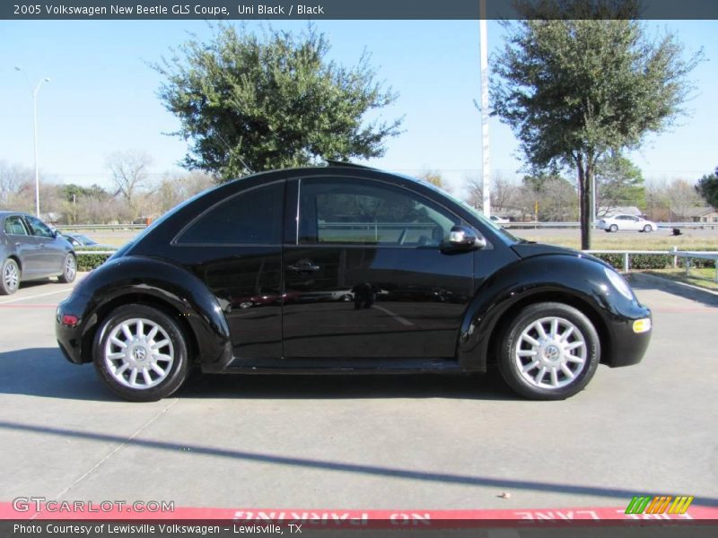 Uni Black / Black 2005 Volkswagen New Beetle GLS Coupe