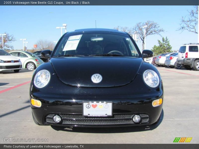 Uni Black / Black 2005 Volkswagen New Beetle GLS Coupe