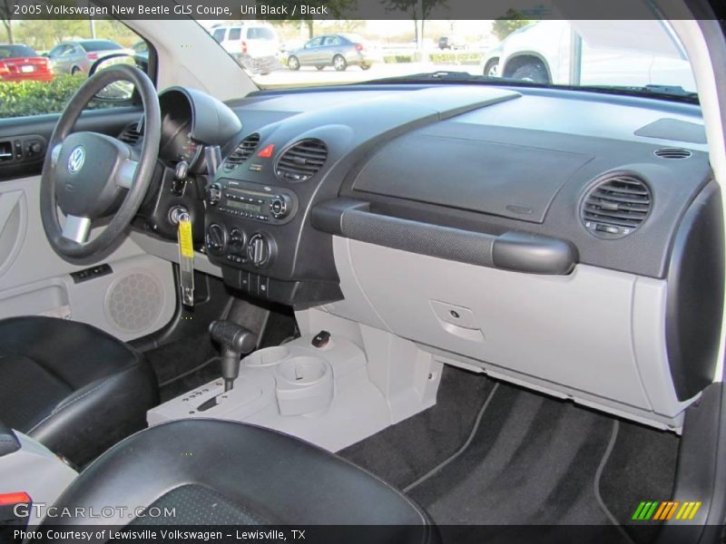 Uni Black / Black 2005 Volkswagen New Beetle GLS Coupe