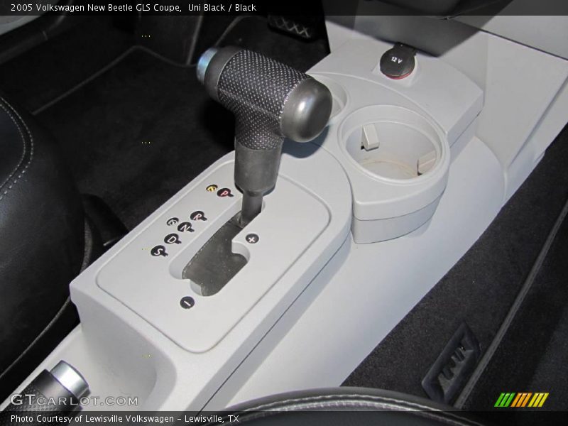 Uni Black / Black 2005 Volkswagen New Beetle GLS Coupe