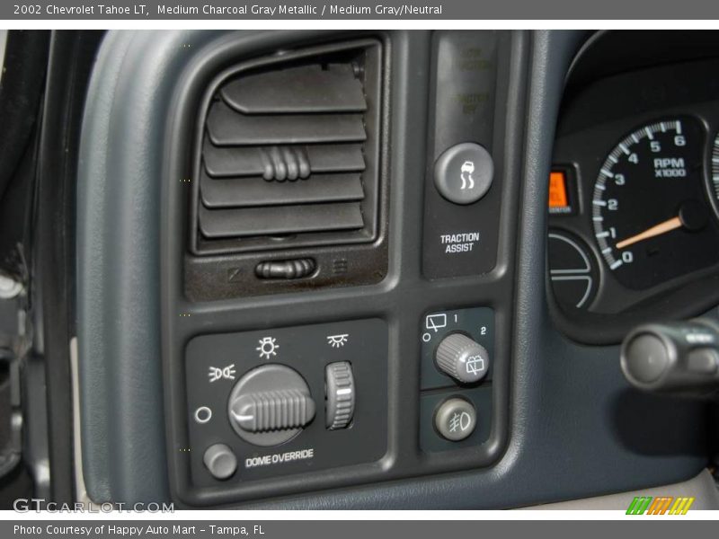 Medium Charcoal Gray Metallic / Medium Gray/Neutral 2002 Chevrolet Tahoe LT