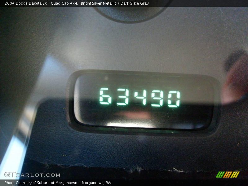 Bright Silver Metallic / Dark Slate Gray 2004 Dodge Dakota SXT Quad Cab 4x4