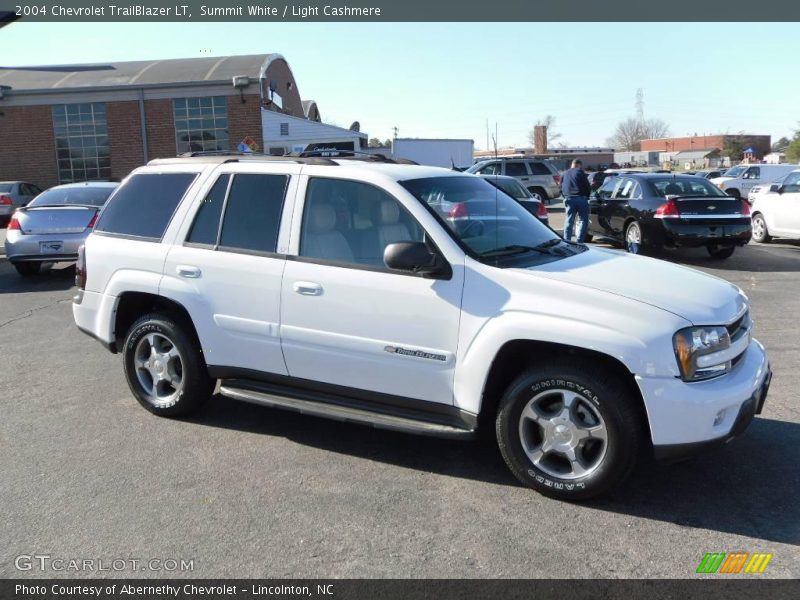 Summit White / Light Cashmere 2004 Chevrolet TrailBlazer LT