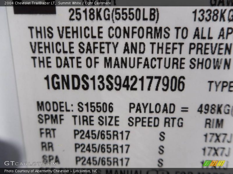 Summit White / Light Cashmere 2004 Chevrolet TrailBlazer LT