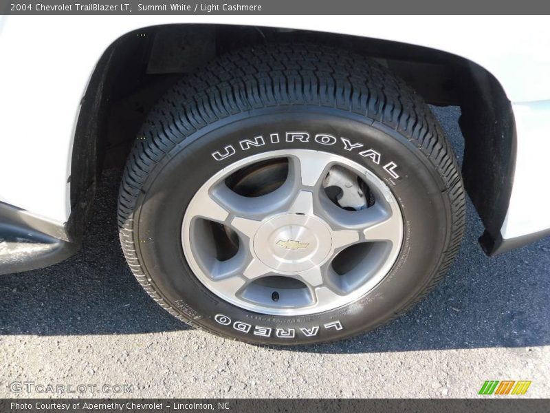 Summit White / Light Cashmere 2004 Chevrolet TrailBlazer LT