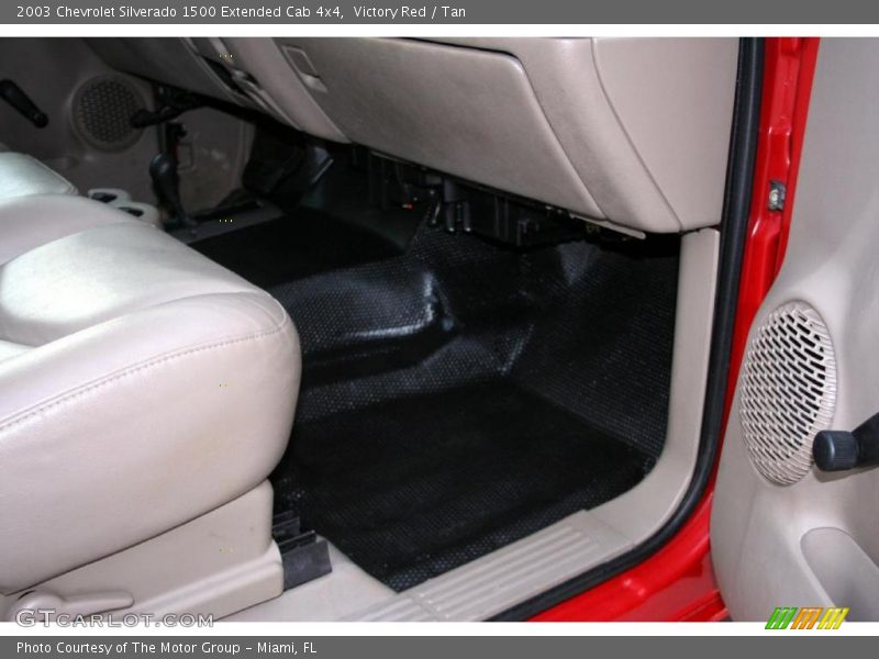 Victory Red / Tan 2003 Chevrolet Silverado 1500 Extended Cab 4x4
