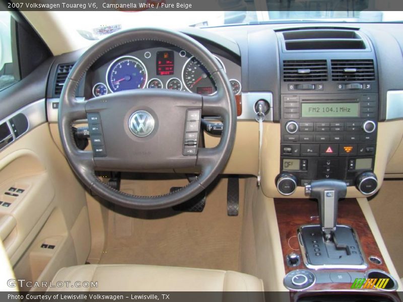 Campanella White / Pure Beige 2007 Volkswagen Touareg V6