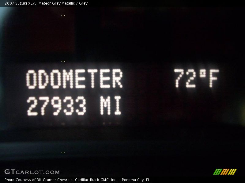 Meteor Grey Metallic / Grey 2007 Suzuki XL7