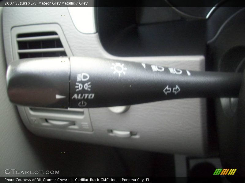 Meteor Grey Metallic / Grey 2007 Suzuki XL7