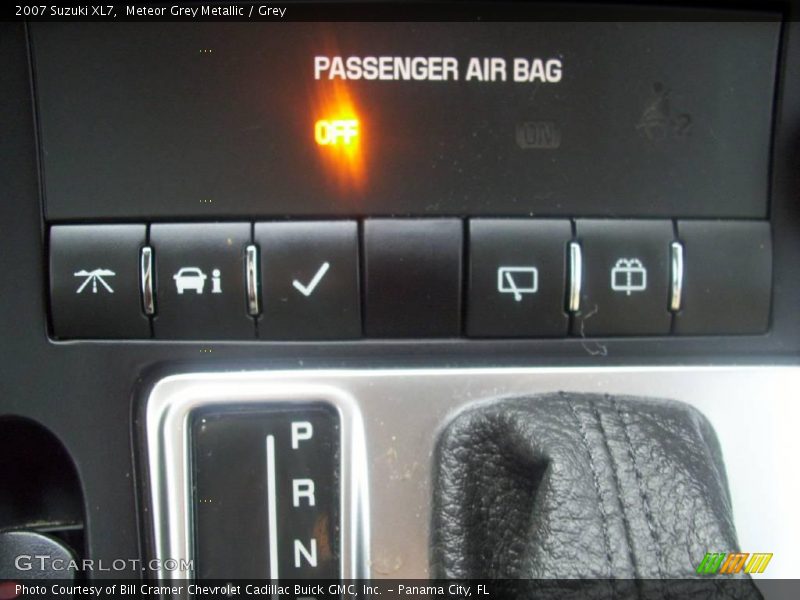Meteor Grey Metallic / Grey 2007 Suzuki XL7