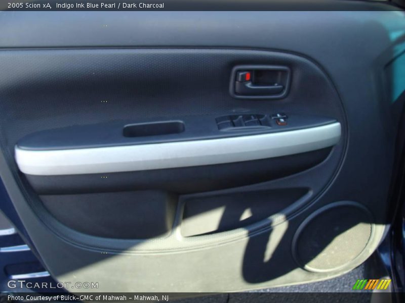 Indigo Ink Blue Pearl / Dark Charcoal 2005 Scion xA