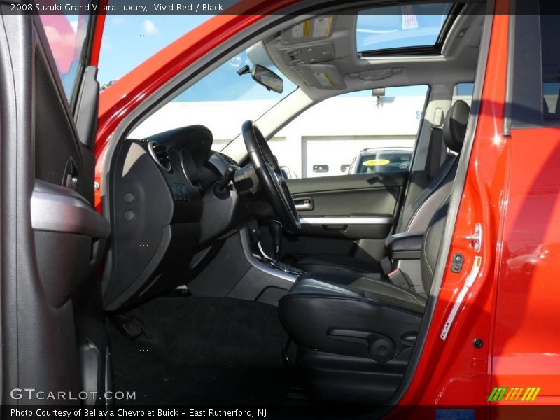 Vivid Red / Black 2008 Suzuki Grand Vitara Luxury