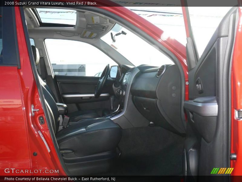 Vivid Red / Black 2008 Suzuki Grand Vitara Luxury