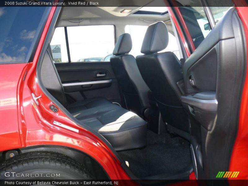 Vivid Red / Black 2008 Suzuki Grand Vitara Luxury