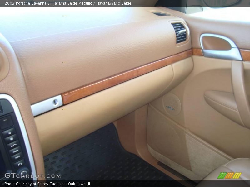 Jarama Beige Metallic / Havana/Sand Beige 2003 Porsche Cayenne S