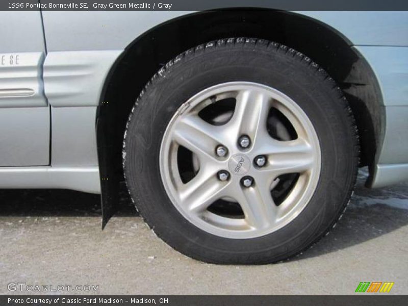Gray Green Metallic / Gray 1996 Pontiac Bonneville SE
