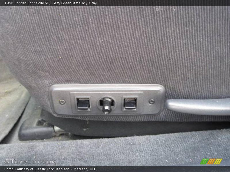 Gray Green Metallic / Gray 1996 Pontiac Bonneville SE