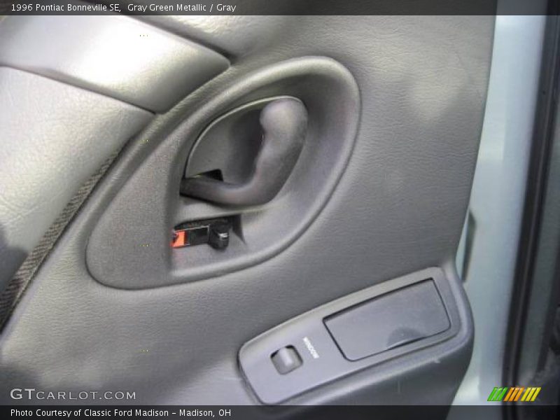 Gray Green Metallic / Gray 1996 Pontiac Bonneville SE