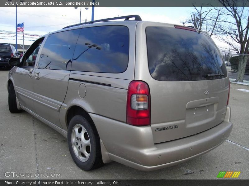 Sand Beige / Beige 2002 Oldsmobile Silhouette GLS