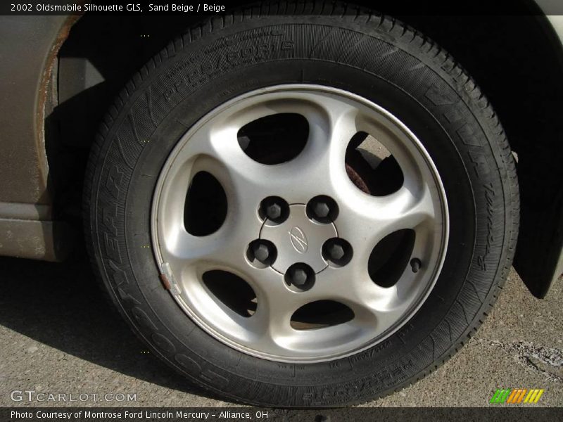 Sand Beige / Beige 2002 Oldsmobile Silhouette GLS