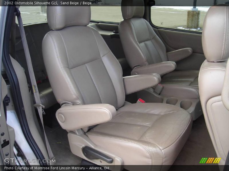 Sand Beige / Beige 2002 Oldsmobile Silhouette GLS
