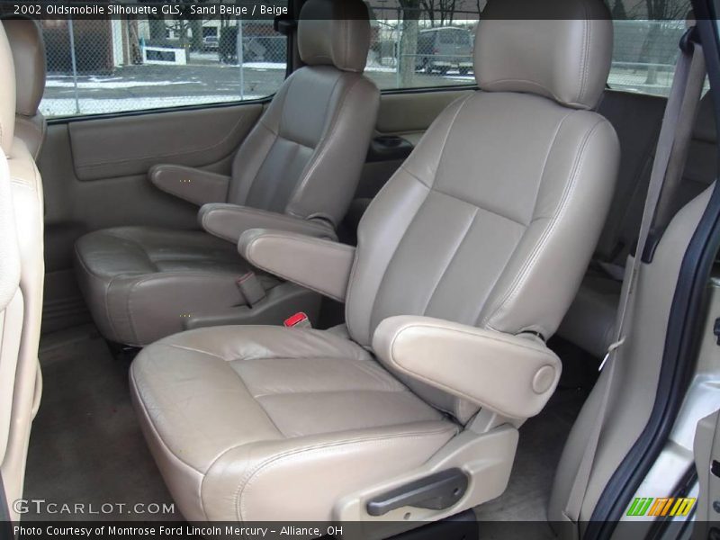 Sand Beige / Beige 2002 Oldsmobile Silhouette GLS