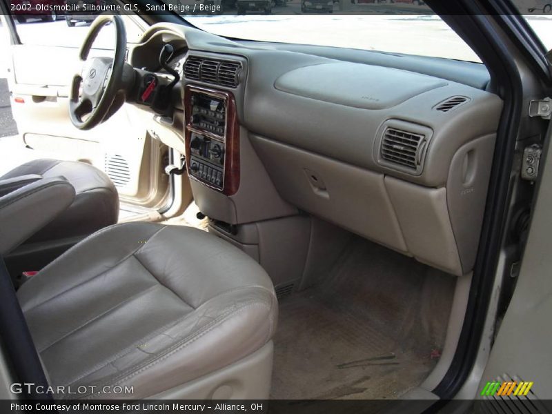 Sand Beige / Beige 2002 Oldsmobile Silhouette GLS