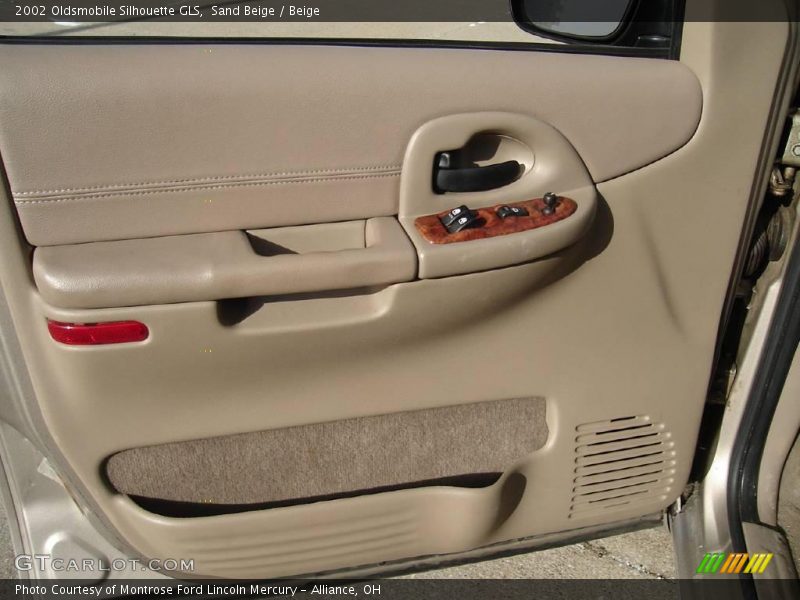 Sand Beige / Beige 2002 Oldsmobile Silhouette GLS