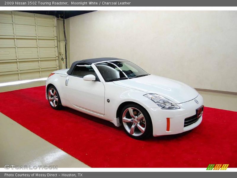 Moonlight White / Charcoal Leather 2009 Nissan 350Z Touring Roadster