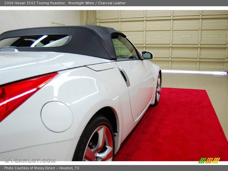 Moonlight White / Charcoal Leather 2009 Nissan 350Z Touring Roadster
