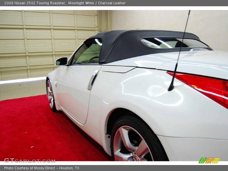 Moonlight White / Charcoal Leather 2009 Nissan 350Z Touring Roadster