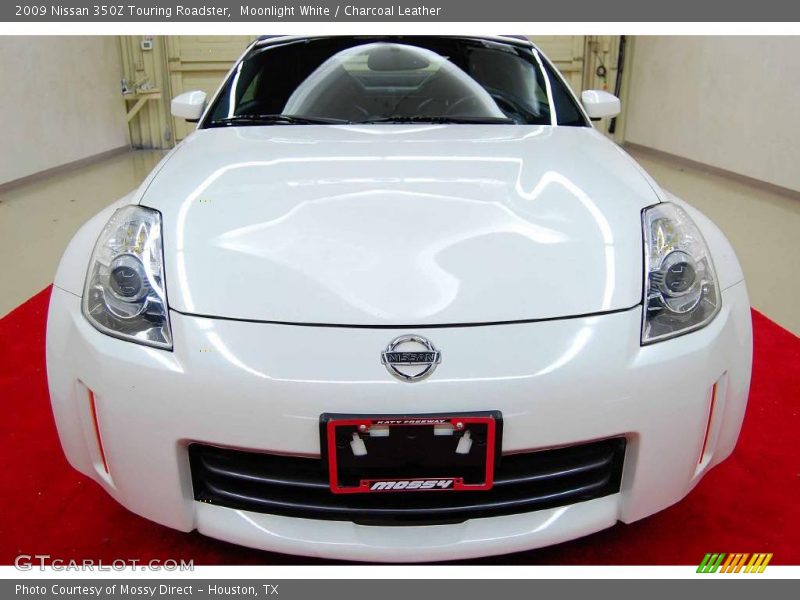 Moonlight White / Charcoal Leather 2009 Nissan 350Z Touring Roadster