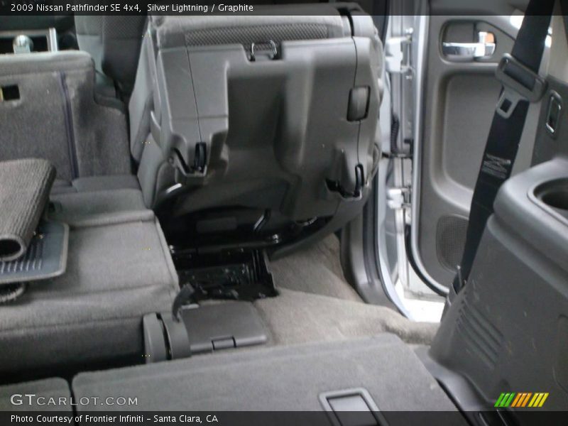 Silver Lightning / Graphite 2009 Nissan Pathfinder SE 4x4