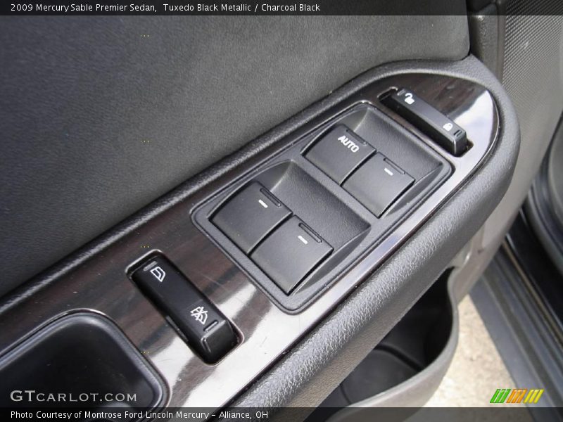 Tuxedo Black Metallic / Charcoal Black 2009 Mercury Sable Premier Sedan