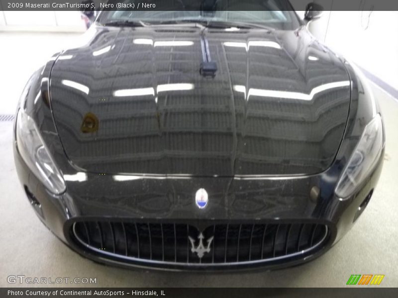 Nero (Black) / Nero 2009 Maserati GranTurismo S