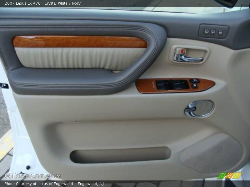 Crystal White / Ivory 2007 Lexus LX 470