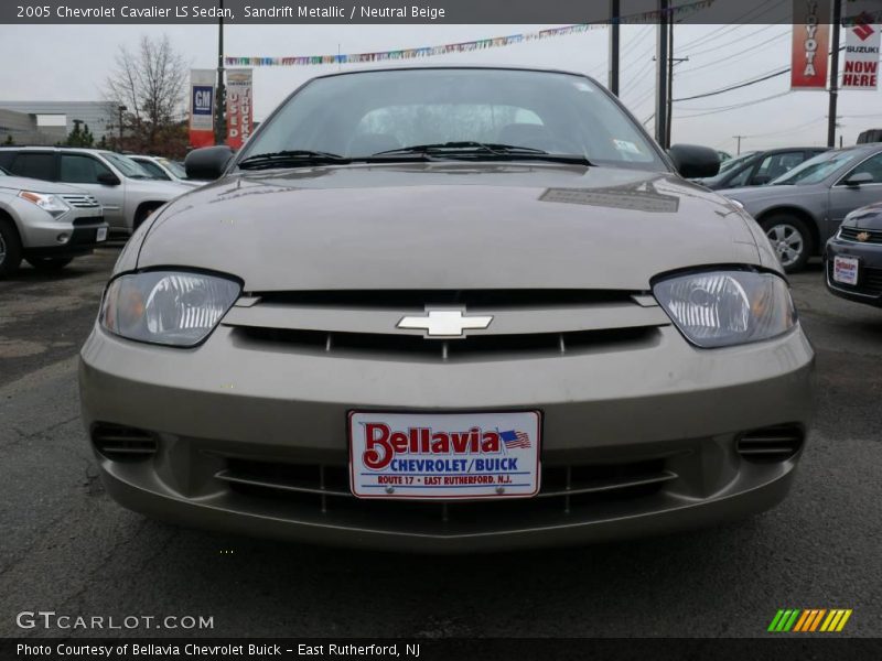Sandrift Metallic / Neutral Beige 2005 Chevrolet Cavalier LS Sedan