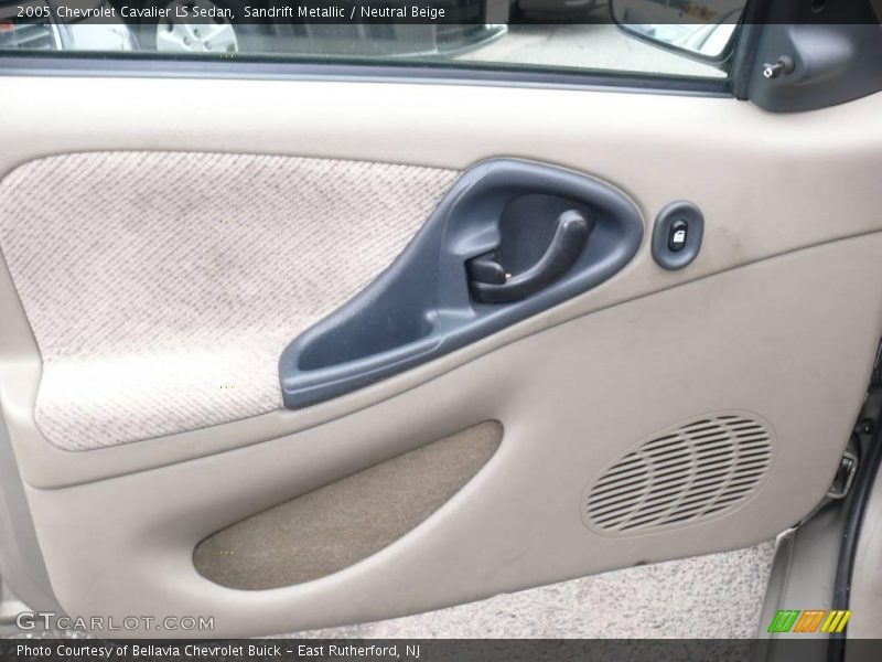Sandrift Metallic / Neutral Beige 2005 Chevrolet Cavalier LS Sedan