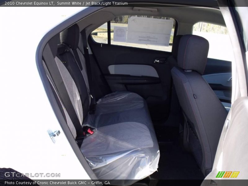 Summit White / Jet Black/Light Titanium 2010 Chevrolet Equinox LT