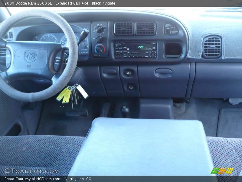 Black / Agate 2000 Dodge Ram 2500 SLT Extended Cab 4x4