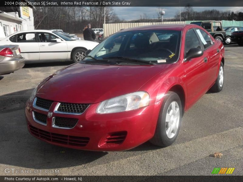 Inferno Red Pearlcoat / Dark Slate Gray 2004 Dodge Stratus SE Sedan