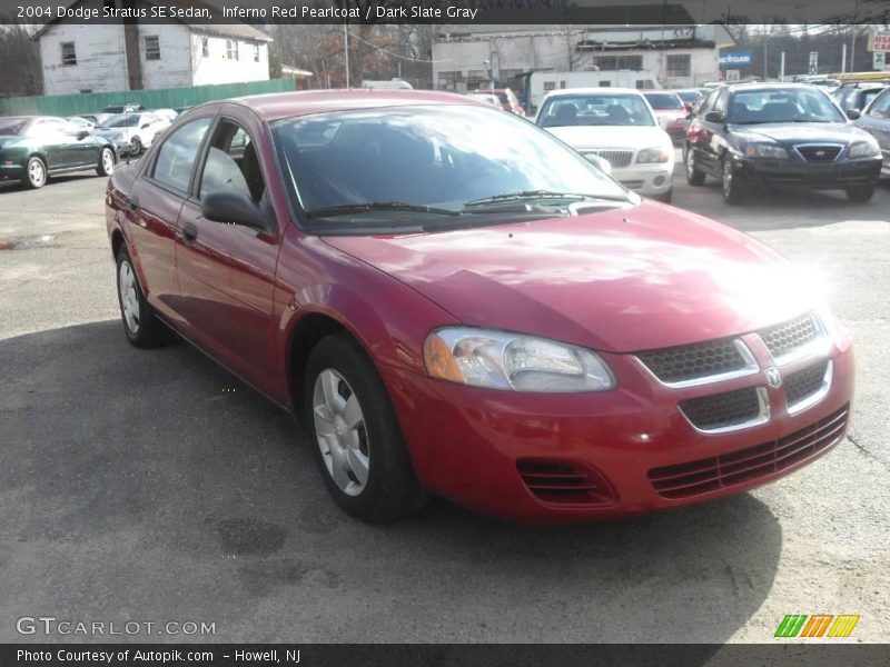 Inferno Red Pearlcoat / Dark Slate Gray 2004 Dodge Stratus SE Sedan
