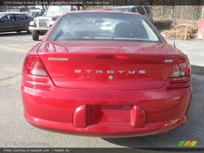 Inferno Red Pearlcoat / Dark Slate Gray 2004 Dodge Stratus SE Sedan