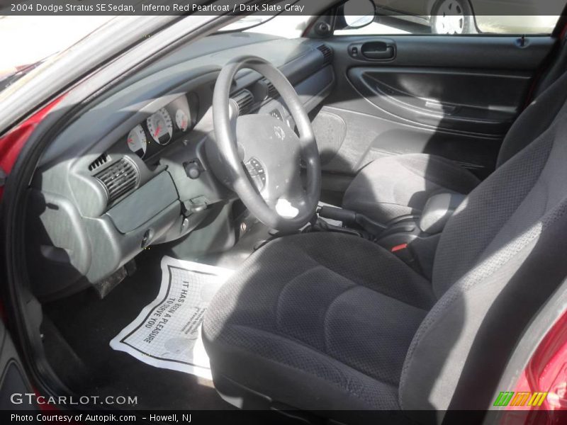 Inferno Red Pearlcoat / Dark Slate Gray 2004 Dodge Stratus SE Sedan