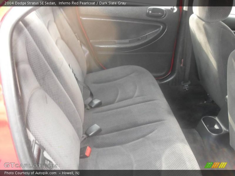 Inferno Red Pearlcoat / Dark Slate Gray 2004 Dodge Stratus SE Sedan