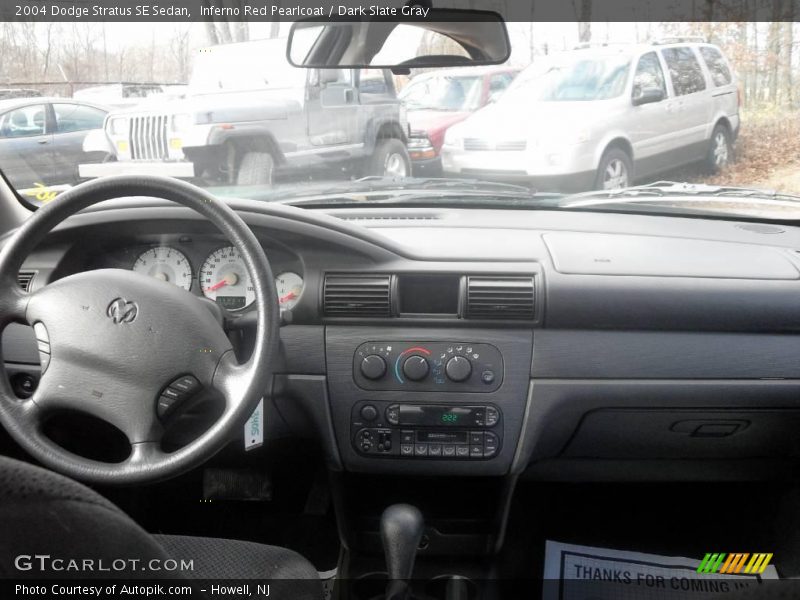 Inferno Red Pearlcoat / Dark Slate Gray 2004 Dodge Stratus SE Sedan