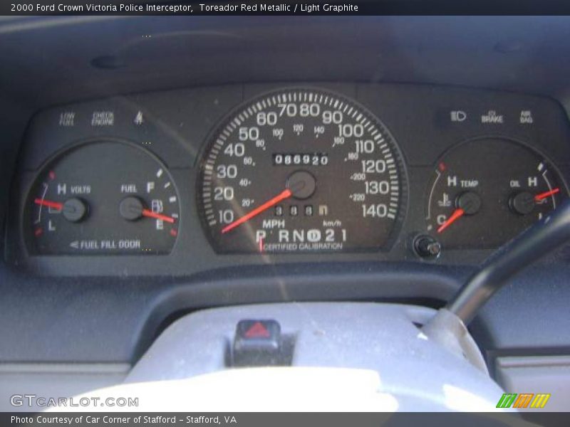 Toreador Red Metallic / Light Graphite 2000 Ford Crown Victoria Police Interceptor